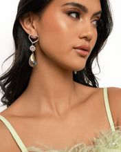 Load image into Gallery viewer, š§”Paparazziš§”Faceted Frenzyš§”Pinkš§”