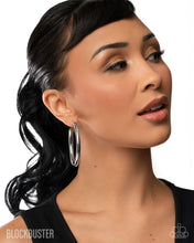 Load image into Gallery viewer, 🧡Paparazzi🧡Curve Ball🧡Silver

