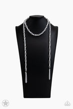 Load image into Gallery viewer, 🧡Paparazzi🧡SCARFed for Attention🧡Silver🧡
