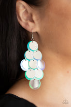 Load image into Gallery viewer, Paparazzi Sequin Seeker - Silver
