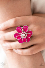 Load image into Gallery viewer, Paparazzi Glimpses of Malibu - Complete Trend Blend-09/22
